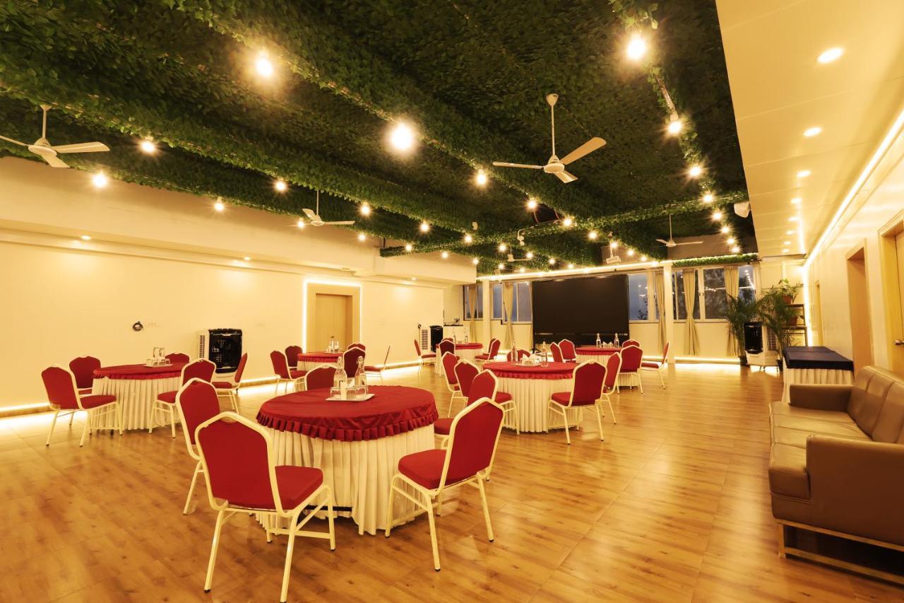 Grand Regency Rajajinagar, Iskcon Temple - Wtc Hotel Bangalore Exterior photo