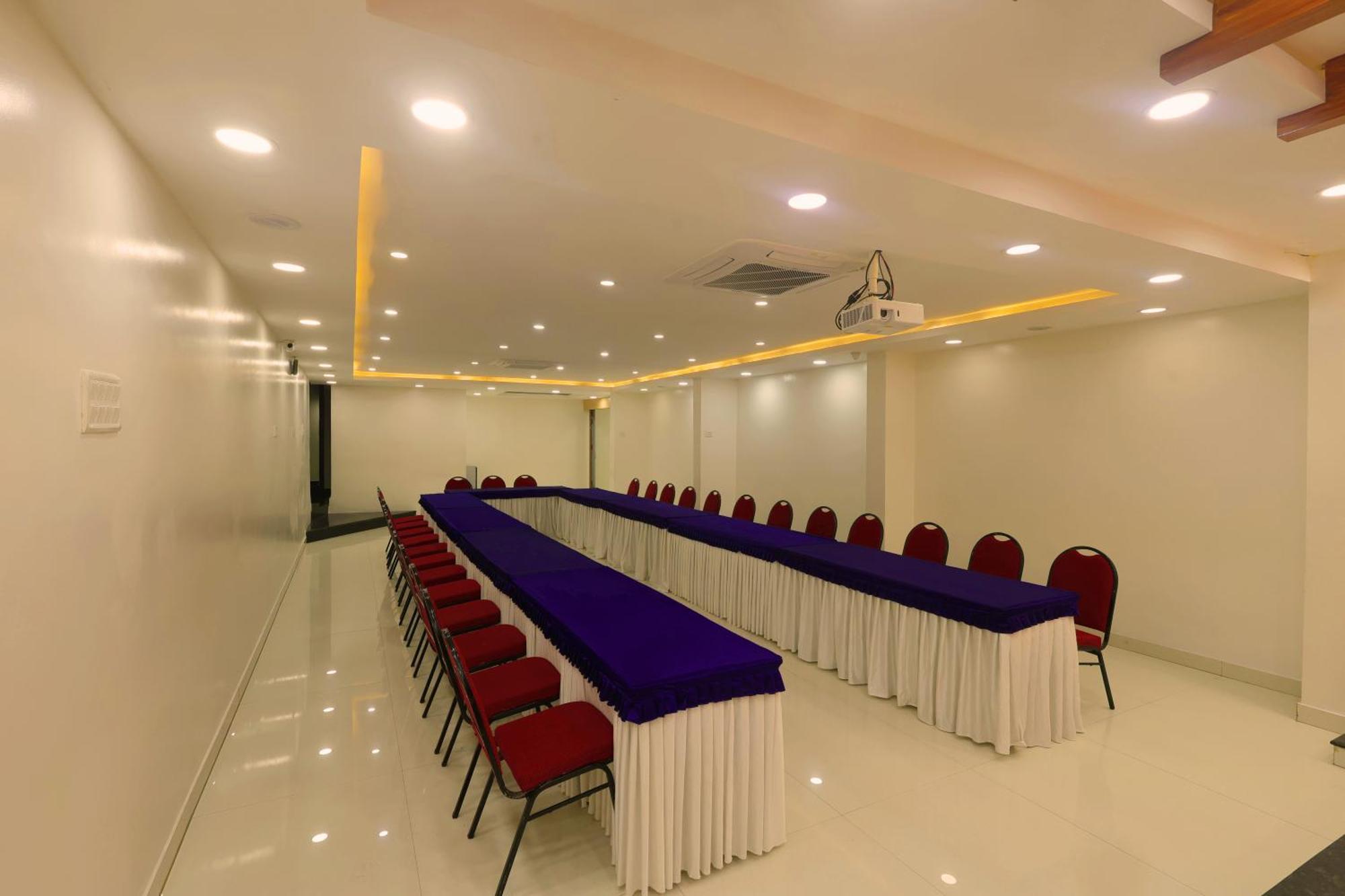 Grand Regency Rajajinagar, Iskcon Temple - Wtc Hotel Bangalore Exterior photo