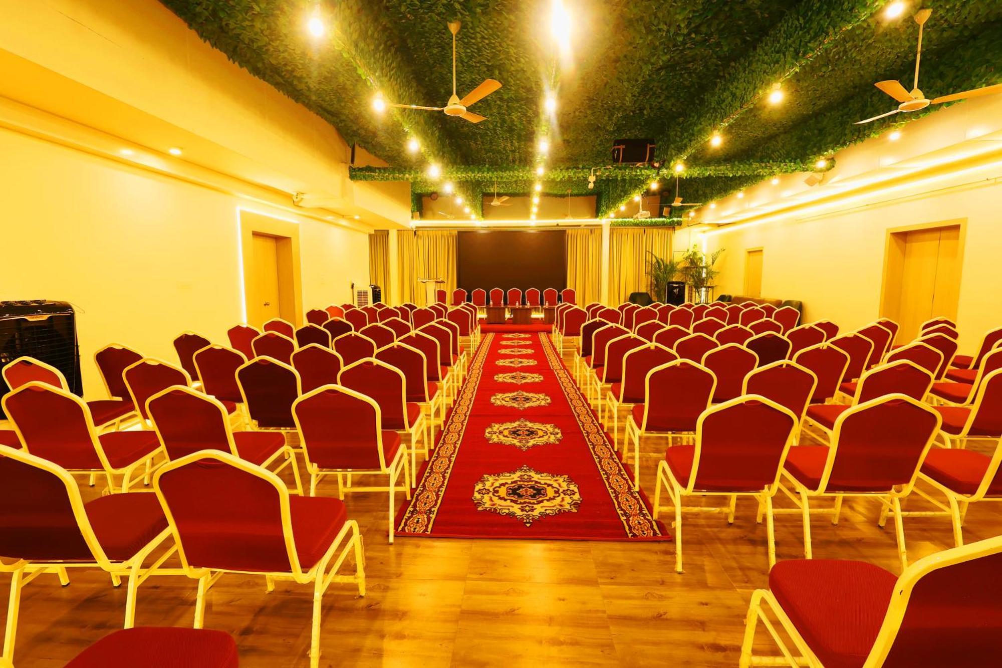 Grand Regency Rajajinagar, Iskcon Temple - Wtc Hotel Bangalore Exterior photo